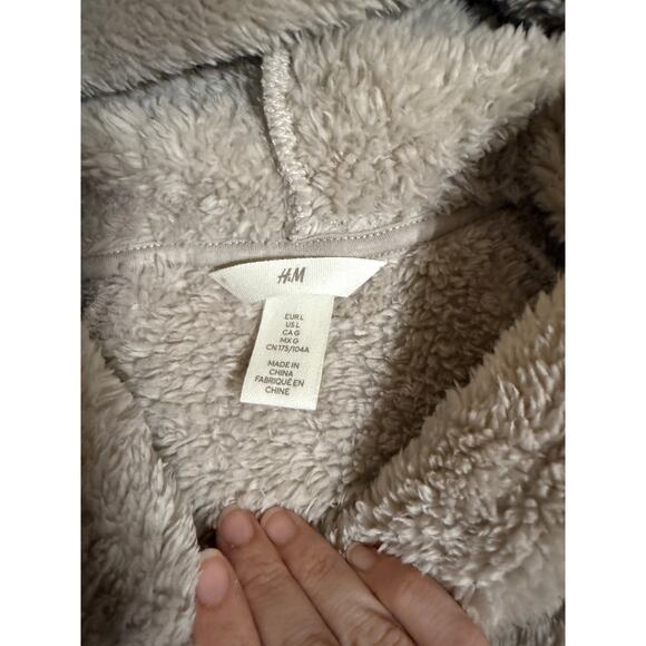 NWOT H&M Beige Greige Sherpa Cropped Women Hoodie Size Large Tie Waist Soft - Picture 3 of 7